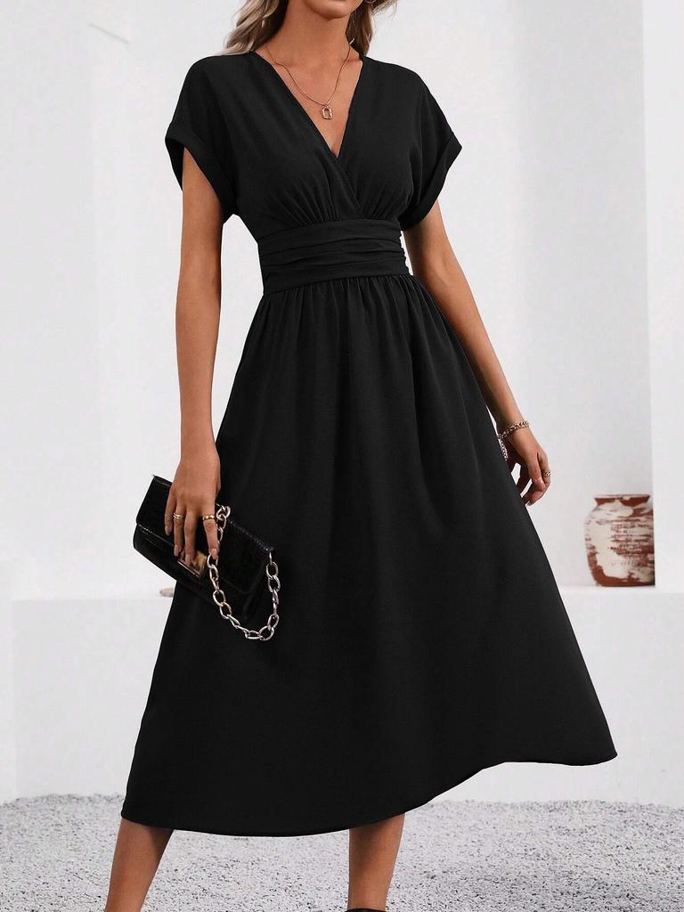Kadın V Yaka Kısa Kollu A Kesim Elbise, Slim Fit Bel, Günlük Yazlık Elbise
