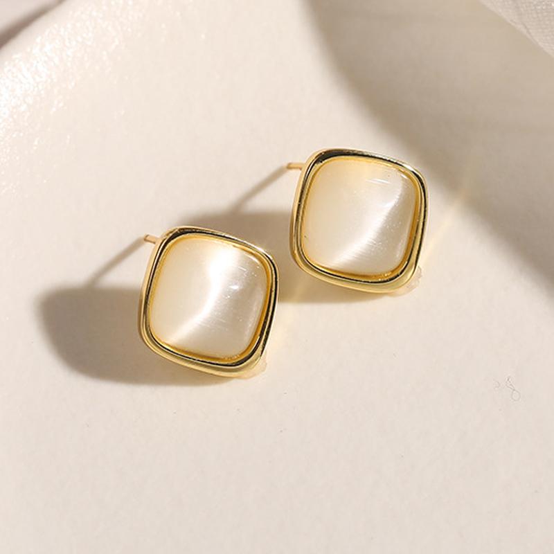 Women's Opal Earrings Trendy Golden Square Small Stud Earrings Lovely Geometry Jewelry Ear Accessories bijoux femmes