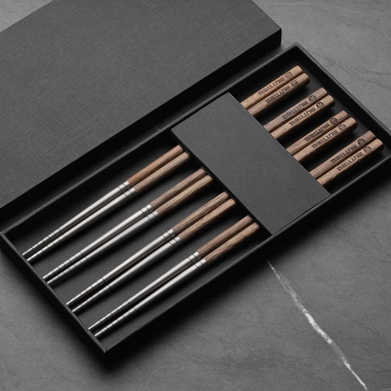 243mm Long Chopsticks Anti-slip Anti-scalding High-strength Tableware/Kitchenware Made of Wood And Pure Titanium