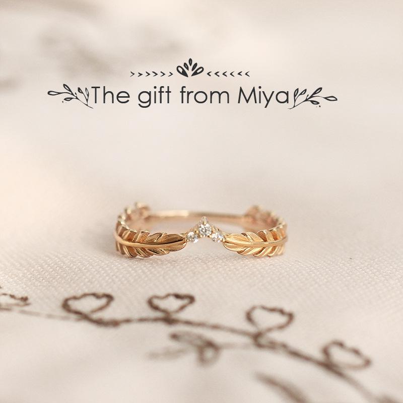 Japanese Light Luxury Gold-Plated Copper Leaf Feather Ring - New Arrival