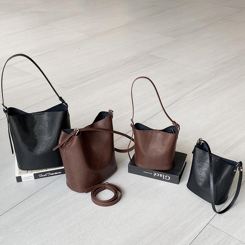 Vegetable Tanned Cowhide Bucket Bag Women's New Leather Women's Bag Fashionable Retro Messenger Bag Commuter Shoulder Bag Bag