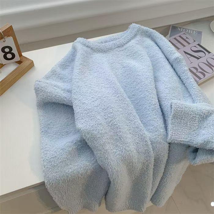 

Светр з коралового флісу кольору таро-фіолетовий: М який, теплий, вільний светр з круглим вирізом XL синій