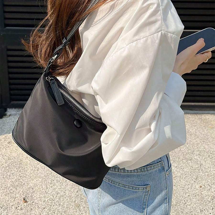 Spring/Summer Lightweight Waterproof Nylon Oxford Cloth Dumpling Armpit Shoulder Crossbody Bag For Women, Shoulder Bag For School