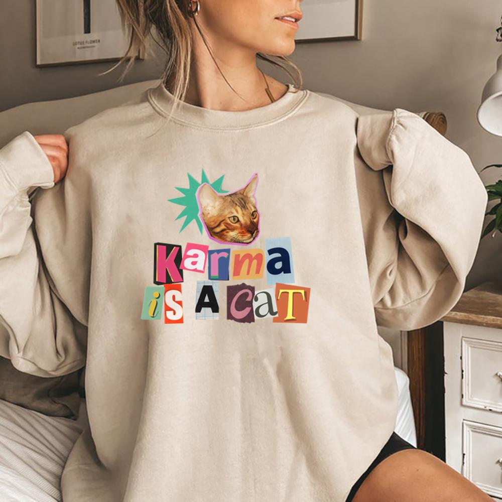 Unisex Süßes Karma Is A Cat Sweatshirt Meet Me At Midnight Hoodie Neues Album Midnight Inspirierter Pullover Karma Sweatshrits Katzenmama Geschenk