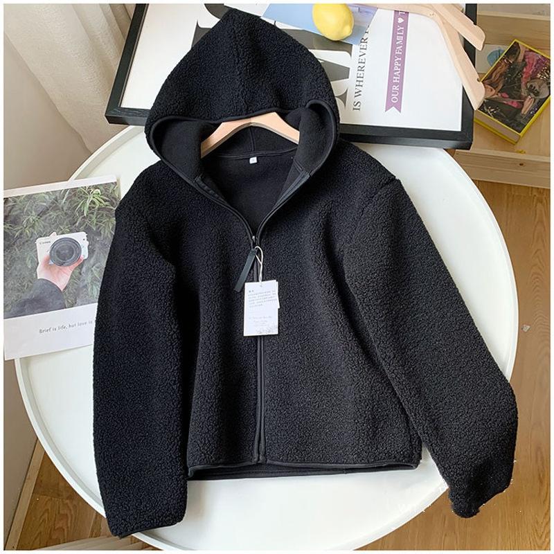 

2026 New Autumn Winter Imitation Lamb Wool Coat Women Warm Polar Fleece Thicken Hooded Short Outerwear Woman Loose Cardigan Tops S чёрный