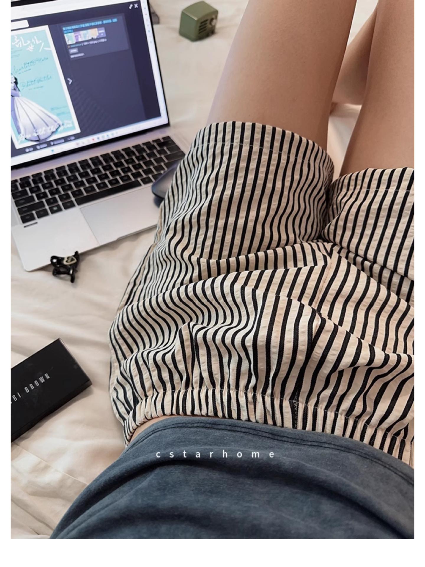 

Полосатые ленивые шорты в корейском стиле 2025: Стройнящий, Свободный, Повседневный для лета Extra Large