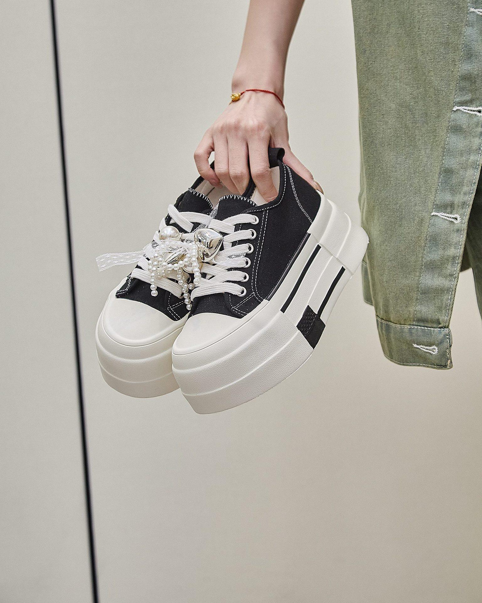 

Холщовые туфли женские корейская версия платформа обувь на маффиновой подошве 2025 лето новые универсальные с круглым носком на шнуровке повседневные дышащие одинарные туфли 40 чёрный