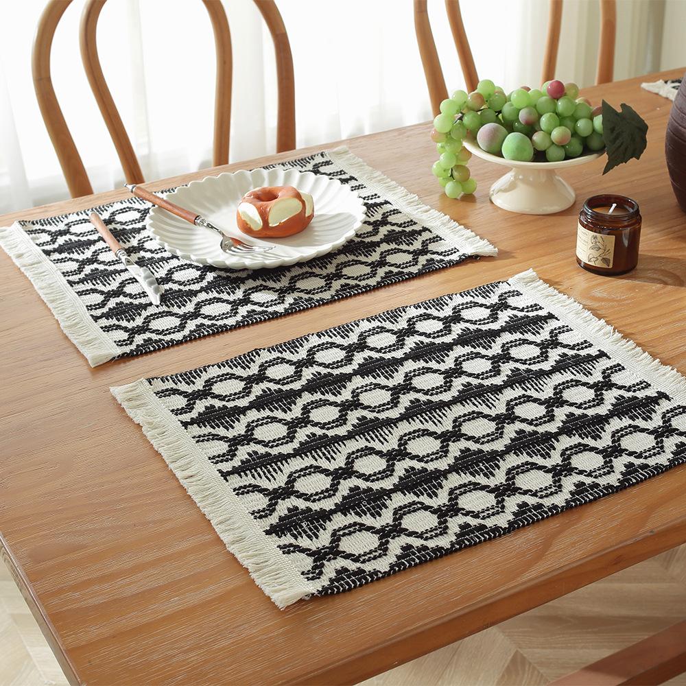 Nordic cotton and linen table flag modern simple light luxury high-end dining table mat festival tableware mat woven color matching spot