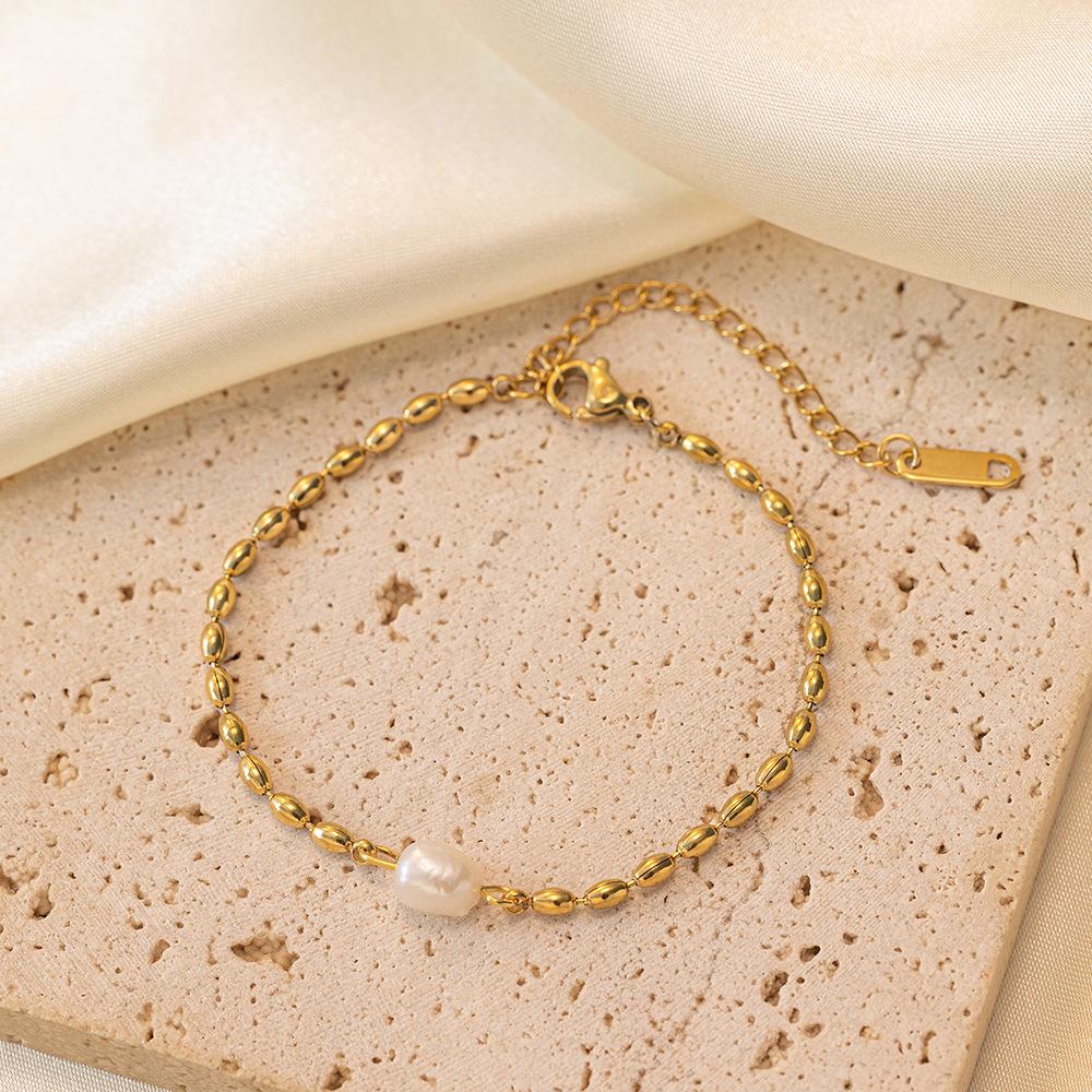 

ins wind, necklace female niche non-fading natural freshwater pearl oval golden bean titanium steel necklace