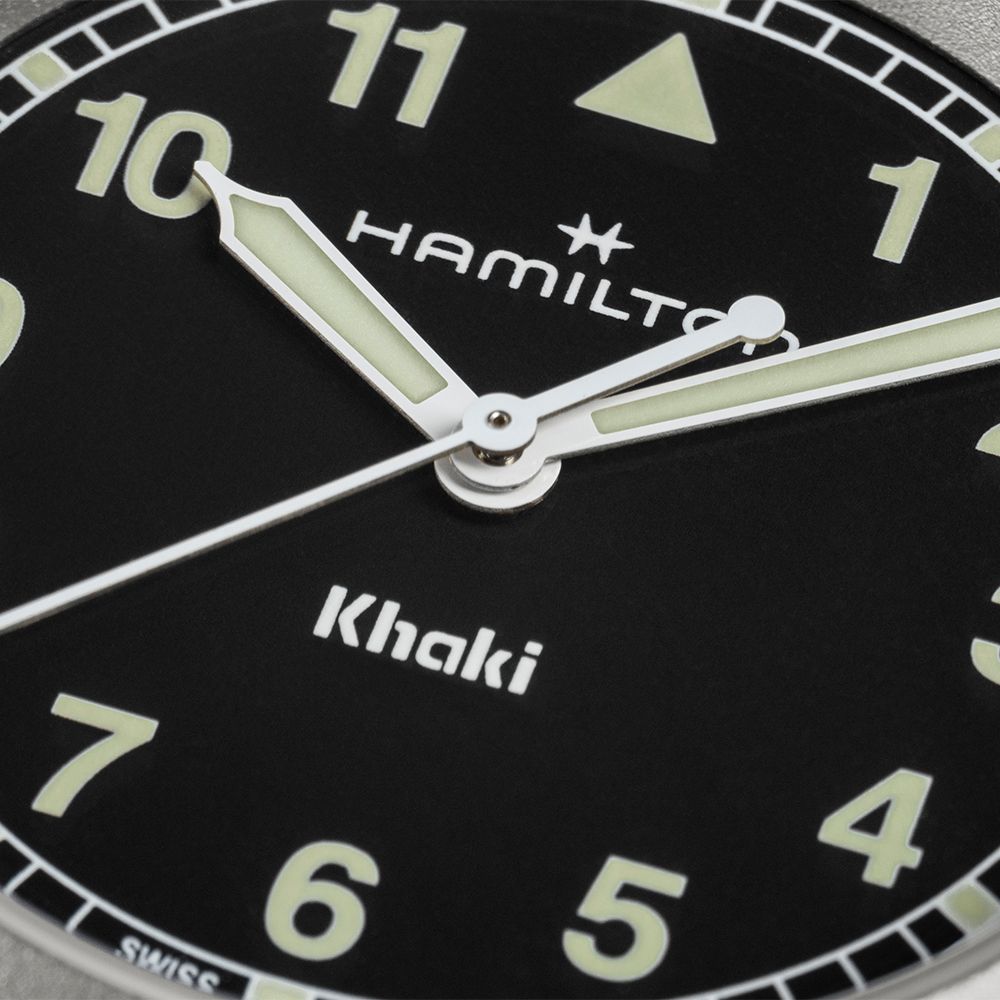 [Hamilton] Khaki Field Quartz 38mm Black Dial (Green Luminous) Bracelet Watch H69401130