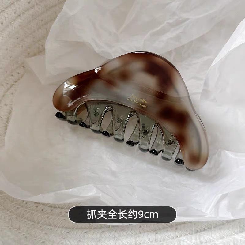 Acrylic Wave Grab Clip for Women 2025 New High-end Hair Clip Large Hair Volume Large Shark Clip Back of the Head Clip