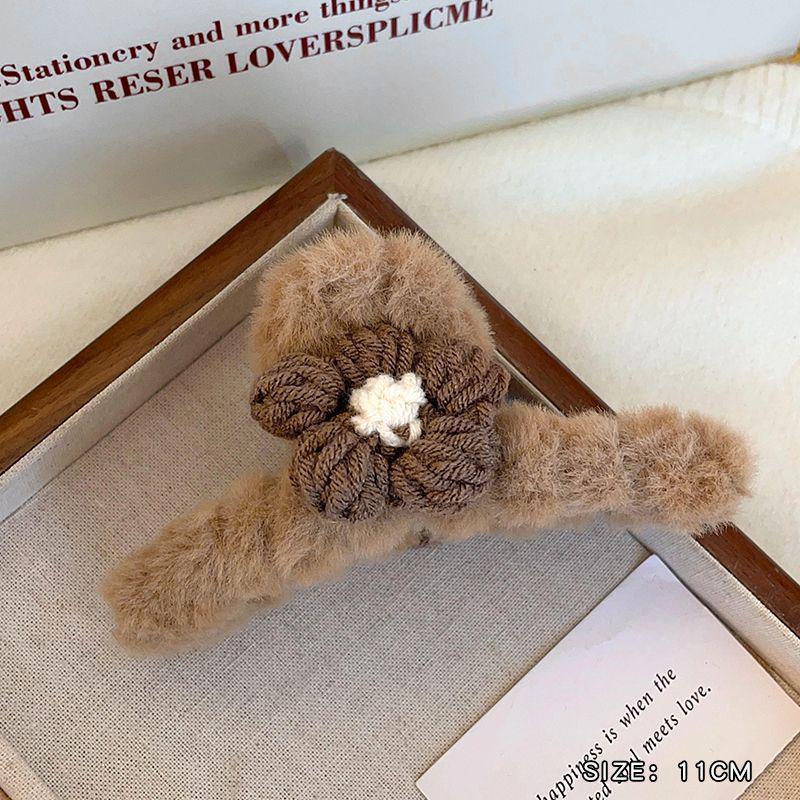 Elegant Marble Plumeria Hair Clip with Cross-Border Design