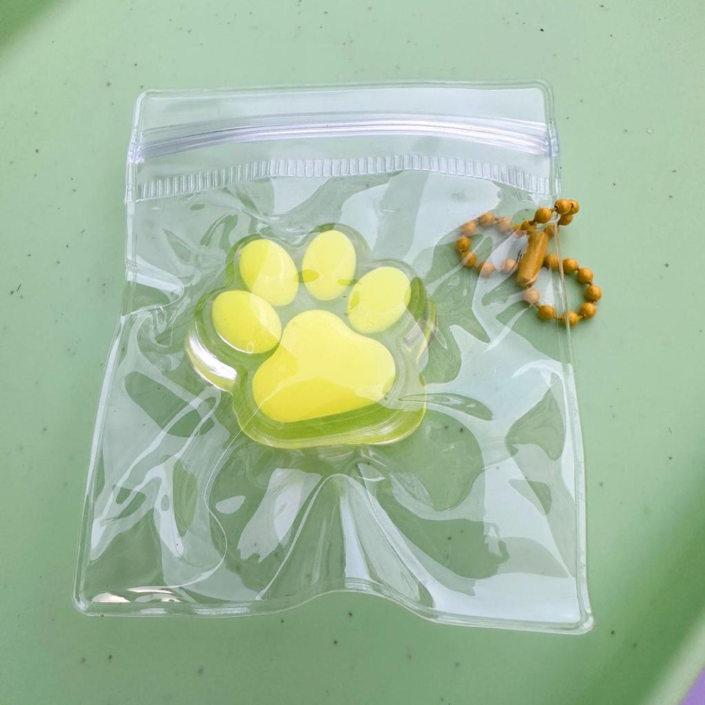 Mini Cat Paw Squishy Toy - Slow Rebound Silicone Stress Relief Pendant for Kids