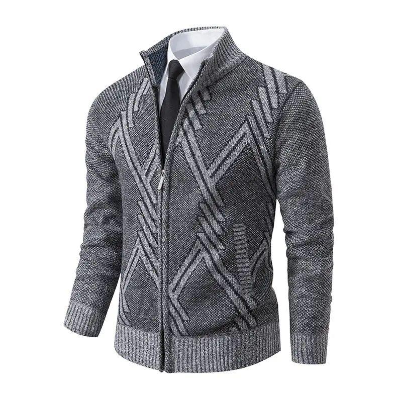 

Зимнее мужское пальто вязаное плюшевое контрастных цветов пэчворк дышащее утолщенное длинные рукава стойка воротник теплое осенняя одежда S светло-серый