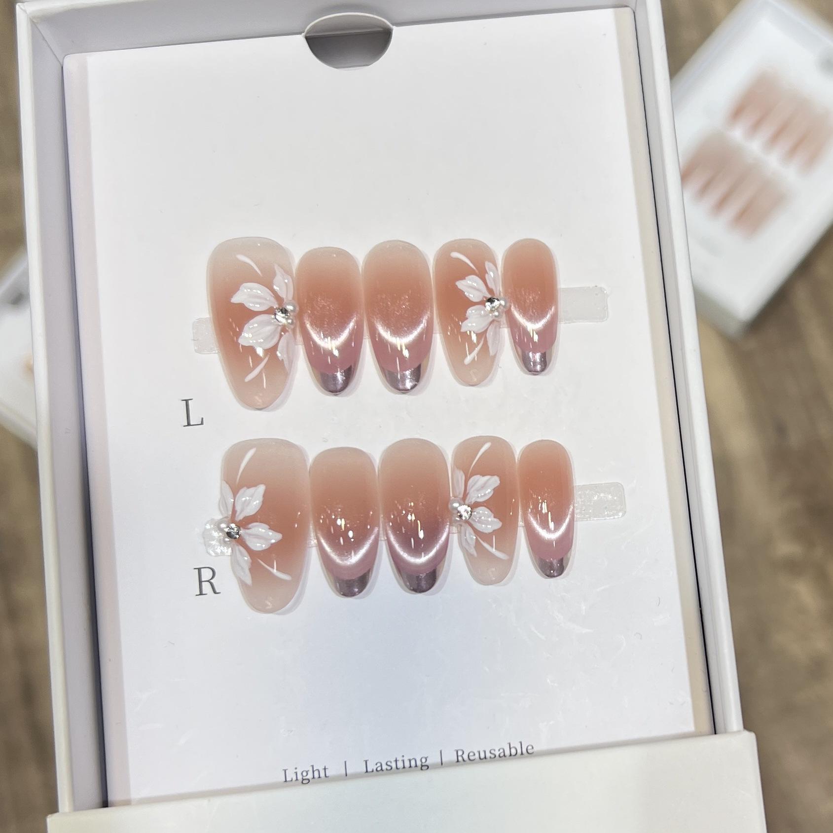 

Dorisun 3D Carved Cat Eye French Nails - Handmade, Wearable, Removable Nail Art. Medium M