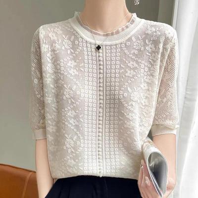 Top in Pizzo Estivo Lavorato a Maglia Traforato da Donna con Girocollo e Manica a Cinque Quarti