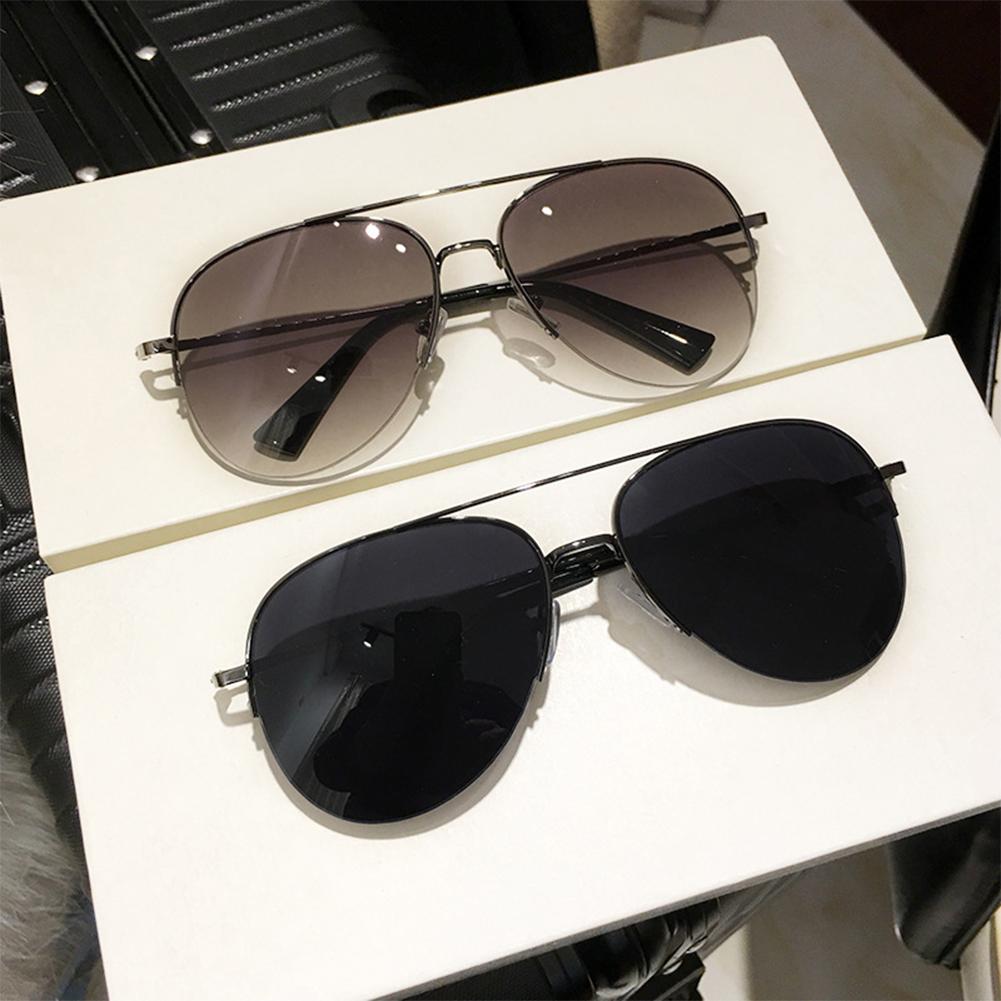 Men's Gradient Color Aviator Sunglasses Metal Semi-Rimless Frame Retro Aviator Sunglasses with UV400 Lenses for Driving Outdoor