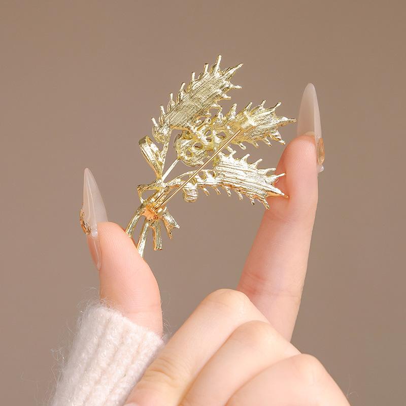 High-end golden wheat ear brooch, high-end sense, light luxury, niche corsage, versatile bouquet, suit coat pin.