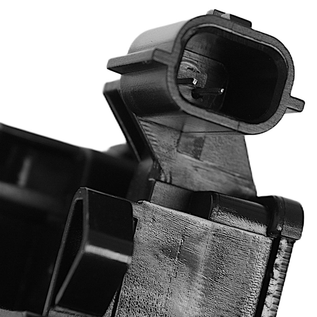 Dacia DUSTER 10-18 Tailgate Lock for Luggage Compartment