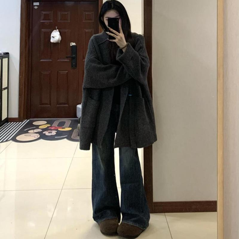 Women's Cozy Knit Cardigan: Autumn/Winter, Versatile, Mid-Length, Warm, Stylish Sweater Coat