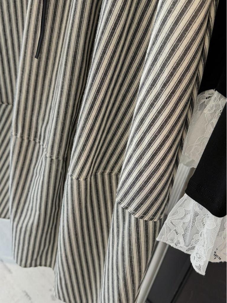 Elegant Spring A-line Tulip Hem Skirt with Elastic Waist and Striped Design