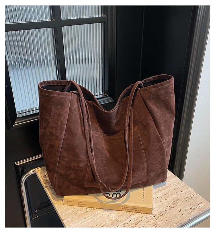 2025 Women's Large Capacity Suede Tote: Versatile Autumn/Winter Crossbody & Commuter Shoulder Bag