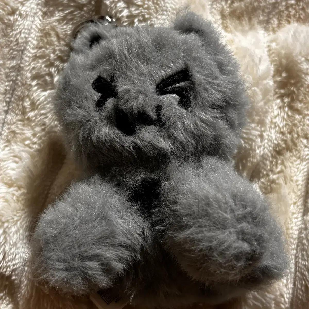 

Tours Dust To Give Tws Keyring Doll