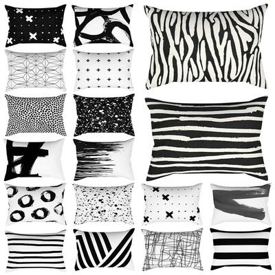 Klassische Mode, schwarz-weiß gestreift, geometrisches Rechteck, umarmt Kissenbezug, Sofa, Wohnzimmer, Heimdekoration. Kissenbezug