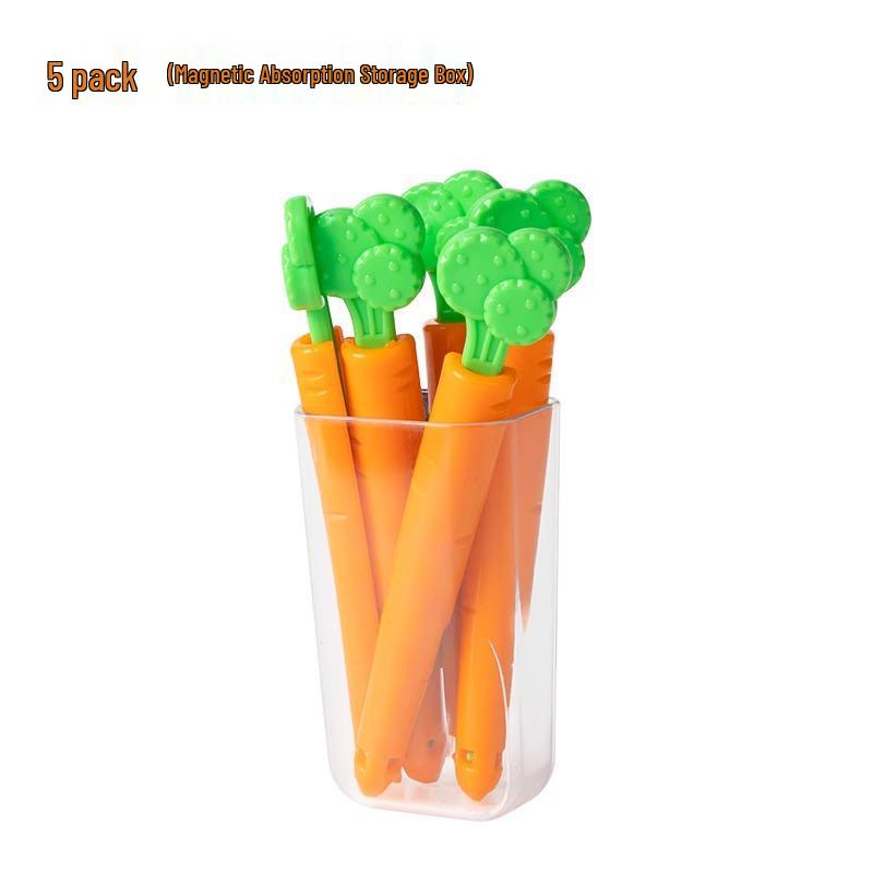 

Adorable Carrot Magnet Clips for Kitchen and Snacks