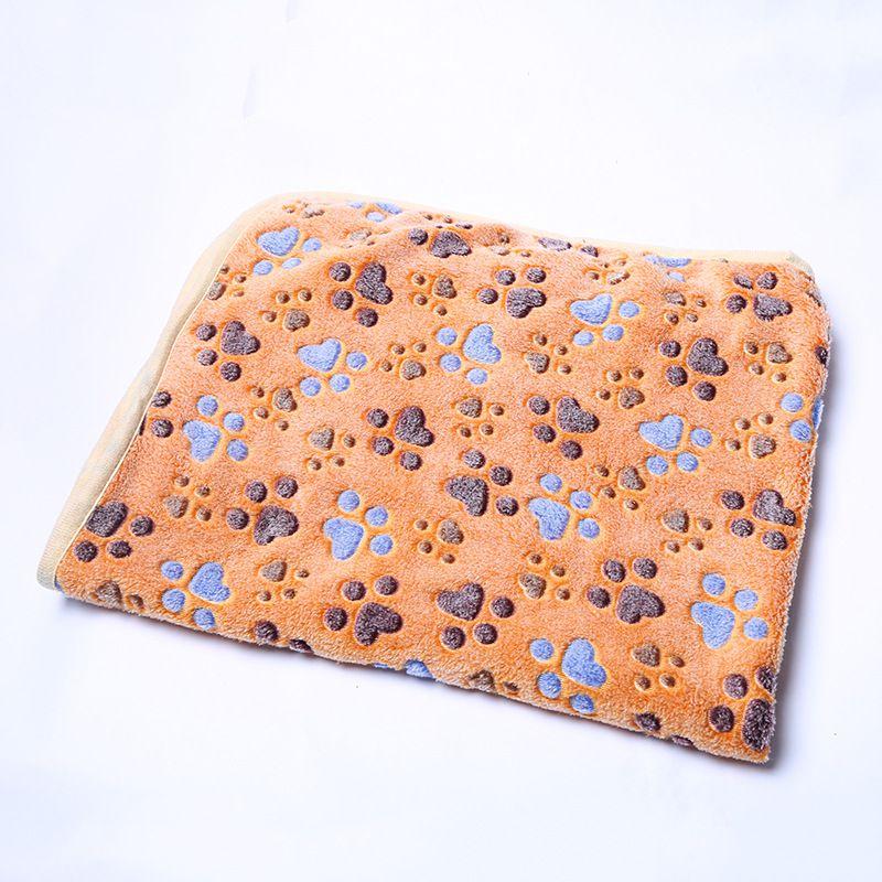Coral Velvet Dog Kennel Pad Pet Blanket For Autumn And Winter Warm And Comfortable
