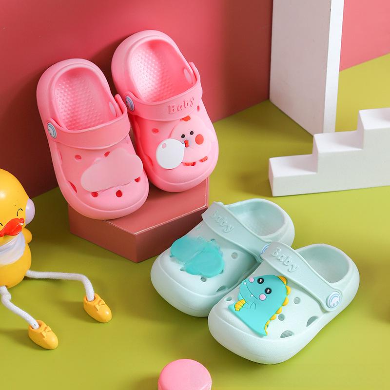 Kids' Summer Cartoon Clogs: Closed-Toe, Soft Sole, Non-Slip Sandals for Boys & Girls
