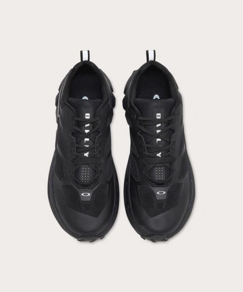 [Oakley] Light Breathe Sneaker - Triple Black FOF10058802Y
