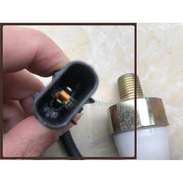 Brake Light Stop Lamp Switch For JAC Gefa K3 A5 Heavy Light Truck Brake Pedal Sensor Replacement Parts