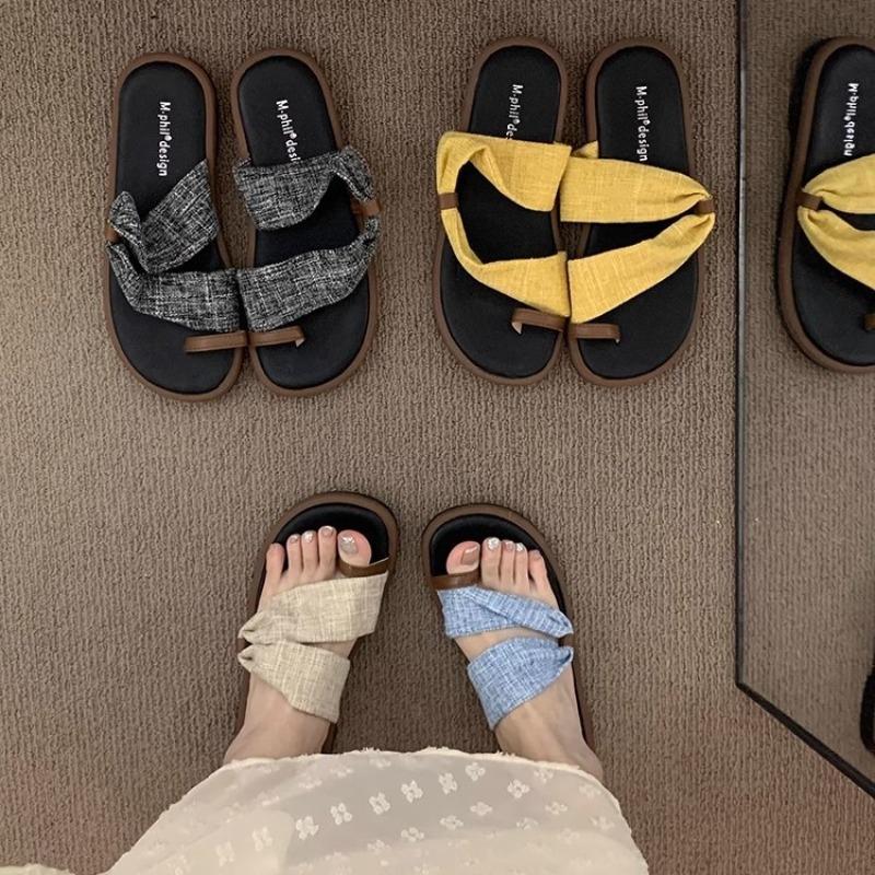 Premium Sense Versatile Set of Toe Slippers Women's Summer Wear Fashion Design Sense Flat Bottom Open Toe Beach Vacation Cool Slippers Women