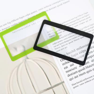 3X PVC Fresnelova čočka Lupa Kapesní Velikost Kreditní karty PVC Rám Lehká Vysoká Bezpečnost Čtvercový Tvar čočky Lupa