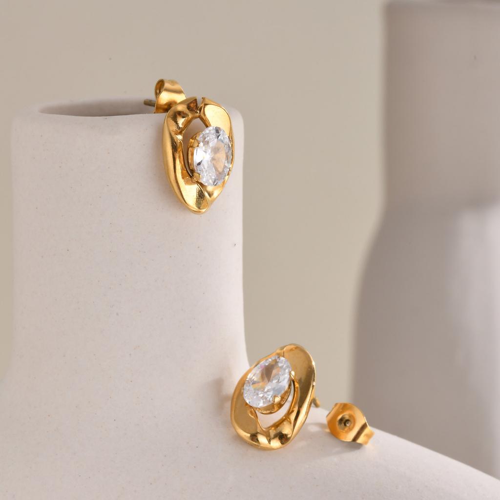 Stainless Steel Oval White Zirconia Stud Earrings,Fashion Versatile Dazzling Circle Earrings with Zirconia,Minimalist Earring