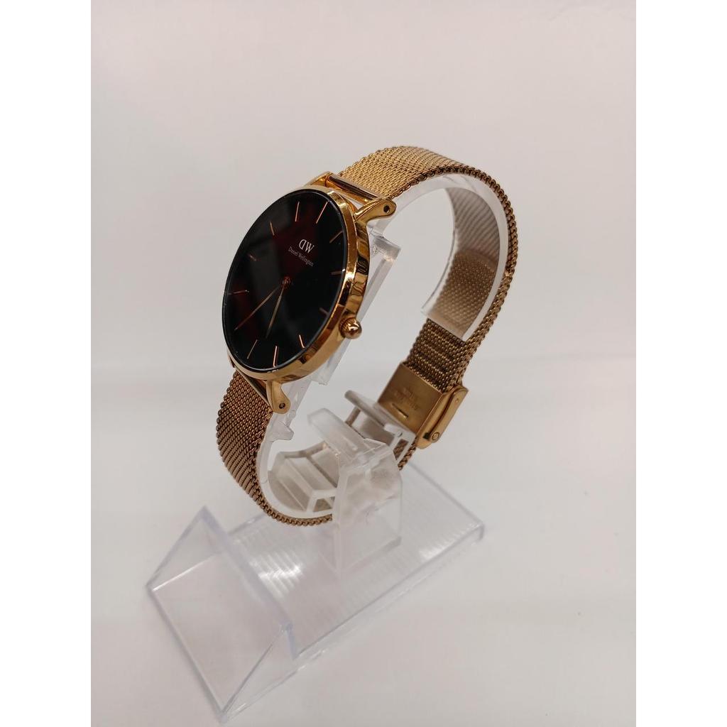 Used DANIEL WELLINGTON 011705283 Quartz Watch