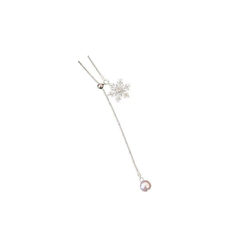 Zircon snowflake pendant can pull necklace women's autumn and winter sweater chain light luxury high-end temperament neck chain accessories