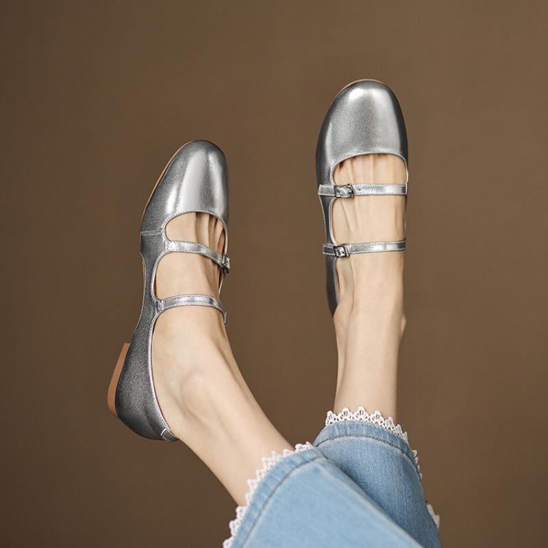 

Summer casual flat-soled sandals women s bags and beach sandals women s leather solid color foot set round head beef tendon soft sole large size 40 серебряный