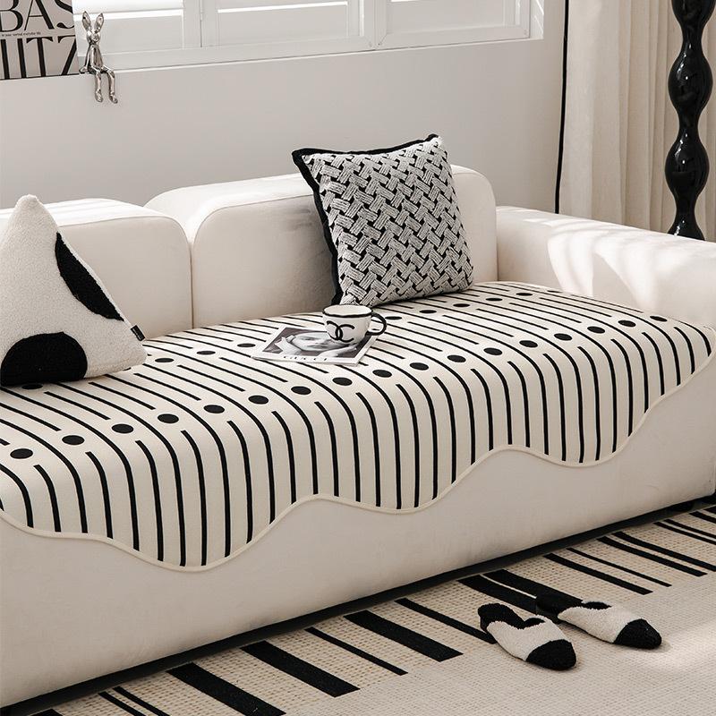 

Non-Slip Special-Shaped Sofa Cover Chenille Fabric Stain-Resistant Universal Cushion for All Seasons High-Grade 90*90cm