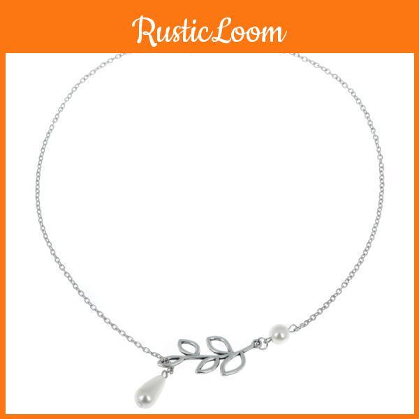 Chic And Stylish Alloy Leaf Pearl Necklace Perfect For Summer Fashion Trends