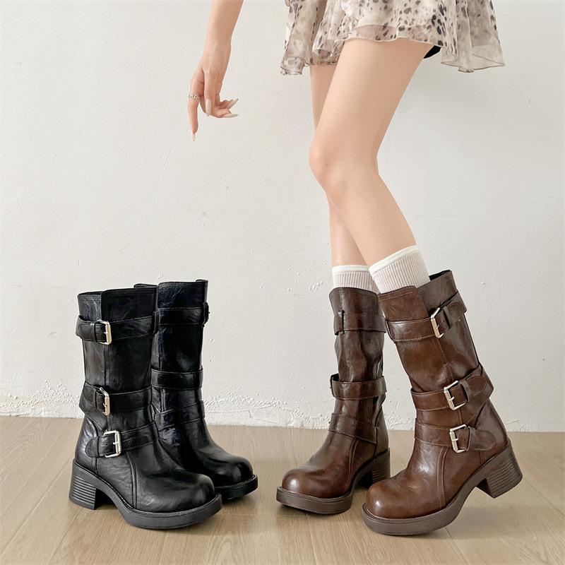 Schwarze Retro-Martin-Stiefel mit dickem hohen Absatz im britischen Stil für Damen 2025 neue Herbst-Stiefel für kleine Personen, höhenverlängernd und dünn, kurze Stiefel