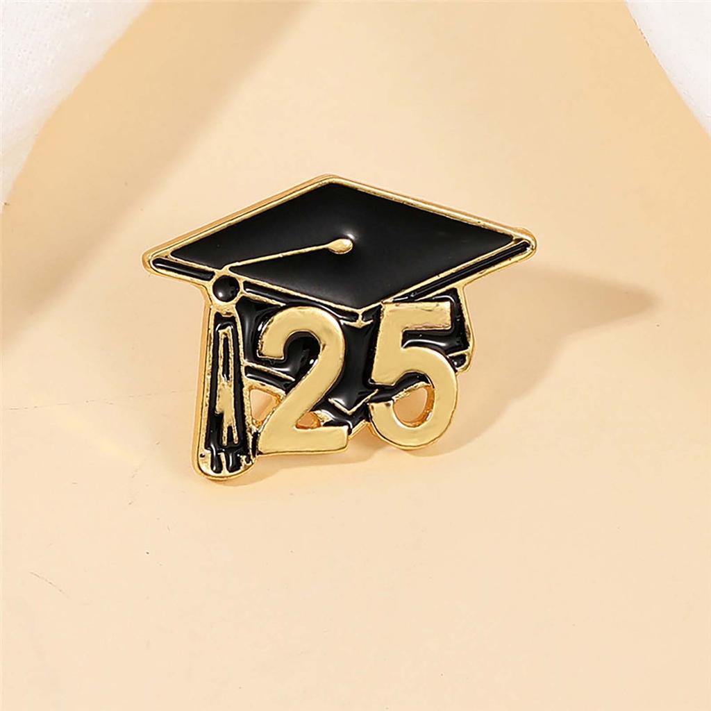 Creative Cartoon Doctoral Hat Graduation Season Academic Achievement Series Clothing Hat Bag Brooch