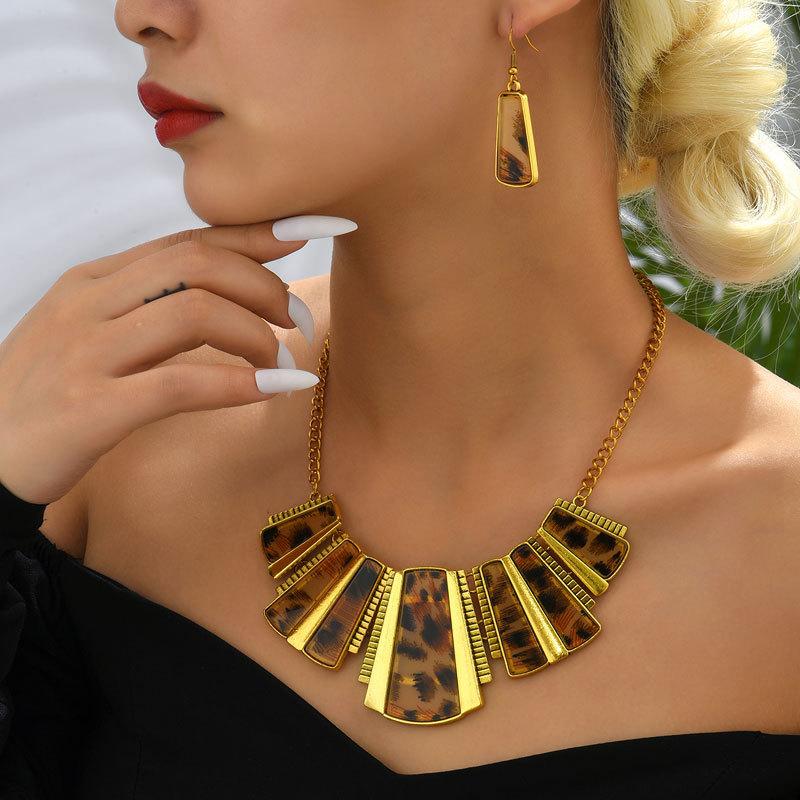 Jewelry, Ethnic Retro Gemstones, Beads, Jewelry 2-piece Set, Earrings, Necklaces.