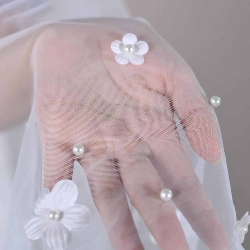Elegant 2 Tiered Bridal Veils with Flower Studs Perfect For Wedding Ceremony And Bride PhotoShoots Occasion