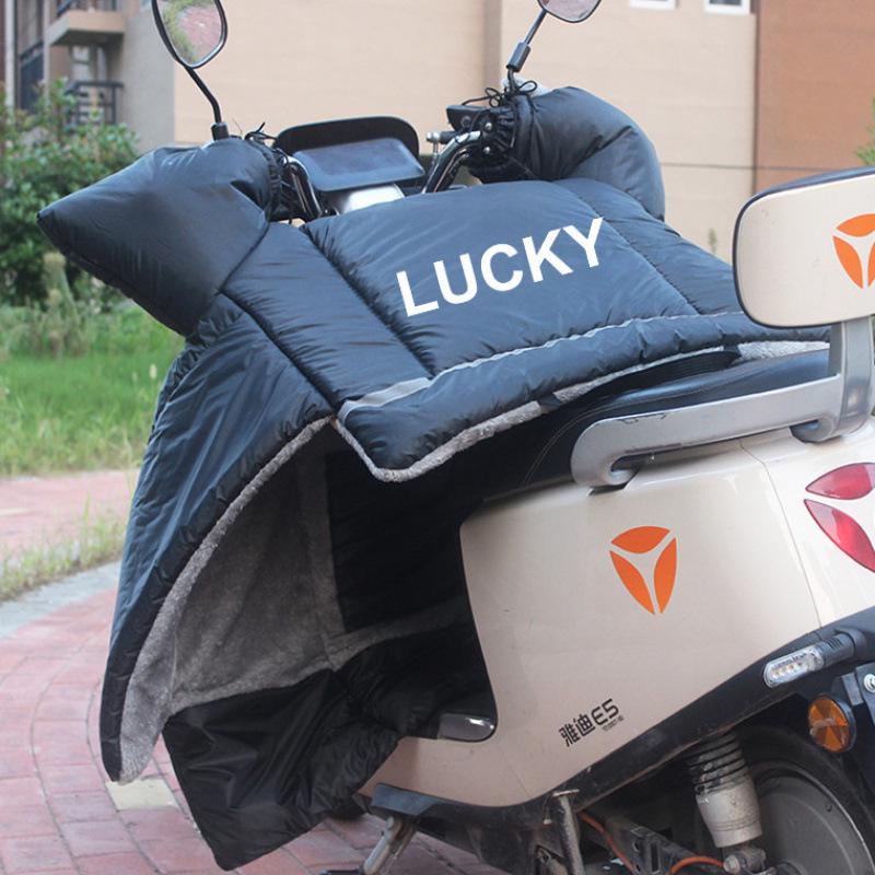 Zimowa osłona przedniej szyby do samochodu elektrycznego i motocykla - Wyściełana polarem, Pogrubiona, Wodoodporna, Wiatroszczelna, Ochrona przed zimnem.