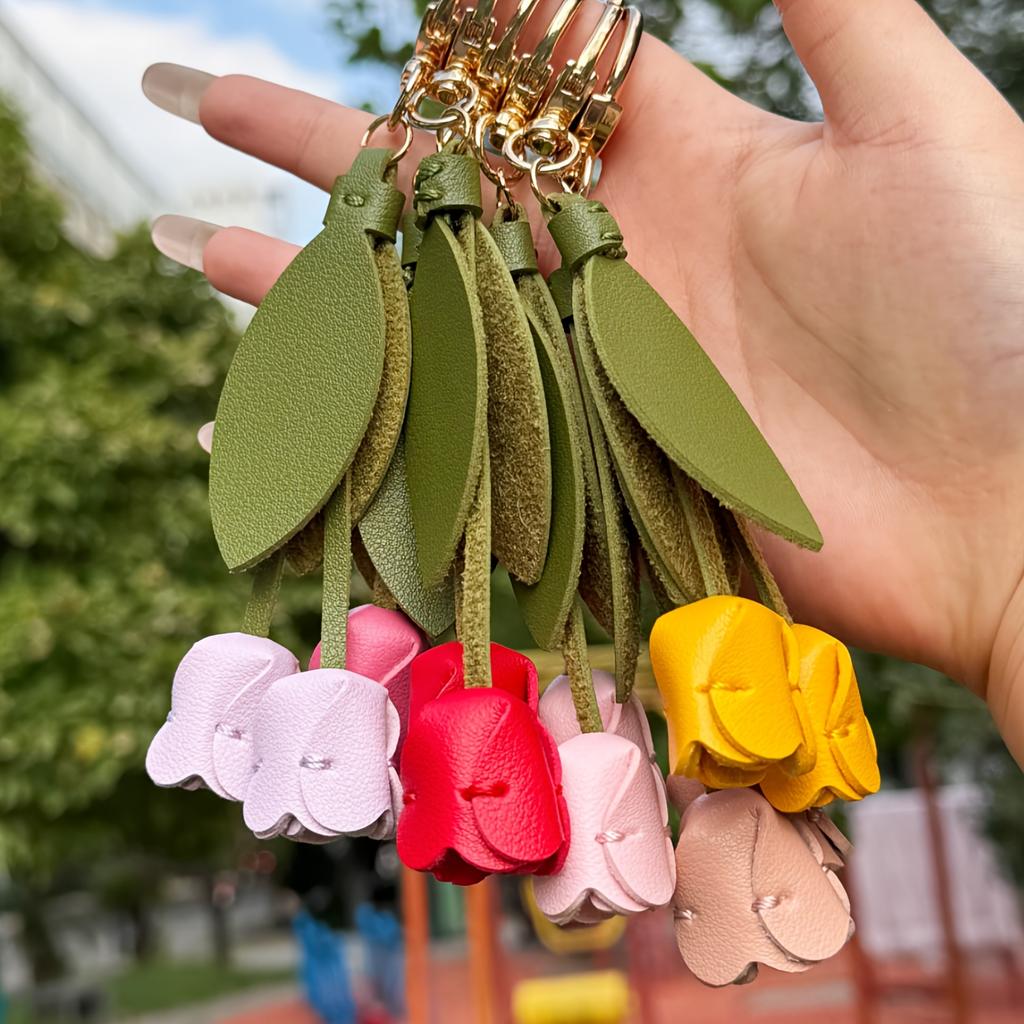 1pc Women's Key Ring, Keychain Sweet Creative Cute Colorful Flower Tulip Pendant, for Daily Wear Bags and Clothing Pendant Decor