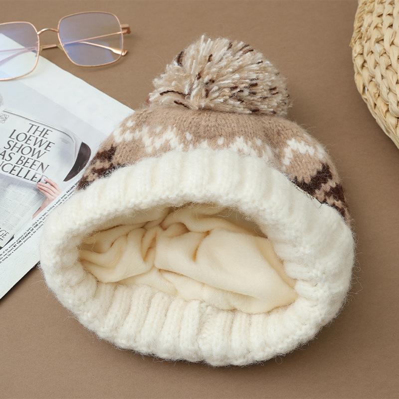 Korean Version of Autumn and Winter Hat for Women's Big Head and Face Slim Knitted Hat Rabbit Hair Ear Protection Warm Hat Plus Wool Yarn Hat