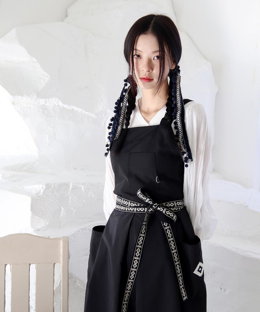 Eipeuleonwei Ethnica Apron Dress 2 Sizes