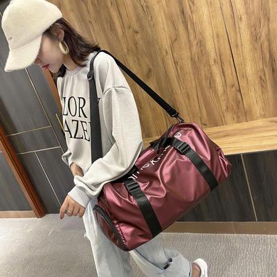 Sport-Reisetasche mit großer Kapazität und Nass-Trocken-Trennung - Trendige Umhänge- und Ein-Schulter-Tasche